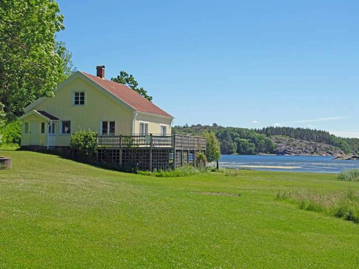 Feriehus for 9 personer, med Balkong og Hage i Bohuslän