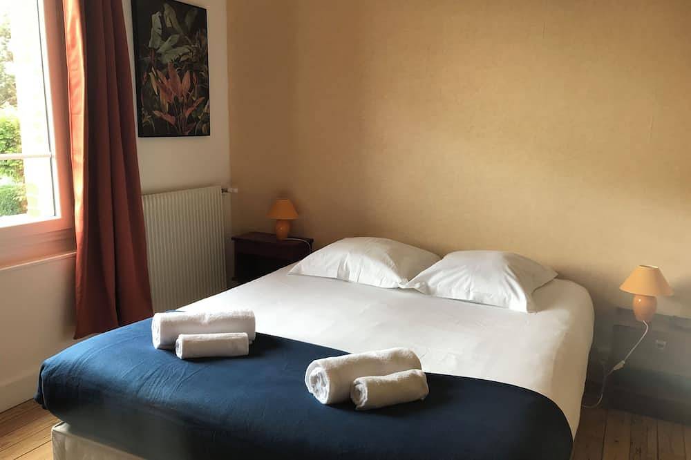 Villa  à Cabourg dans l'éventail,  à  3 mn  à pied de la plage,  9 mn du casino. in Cabourg, Région de Caen