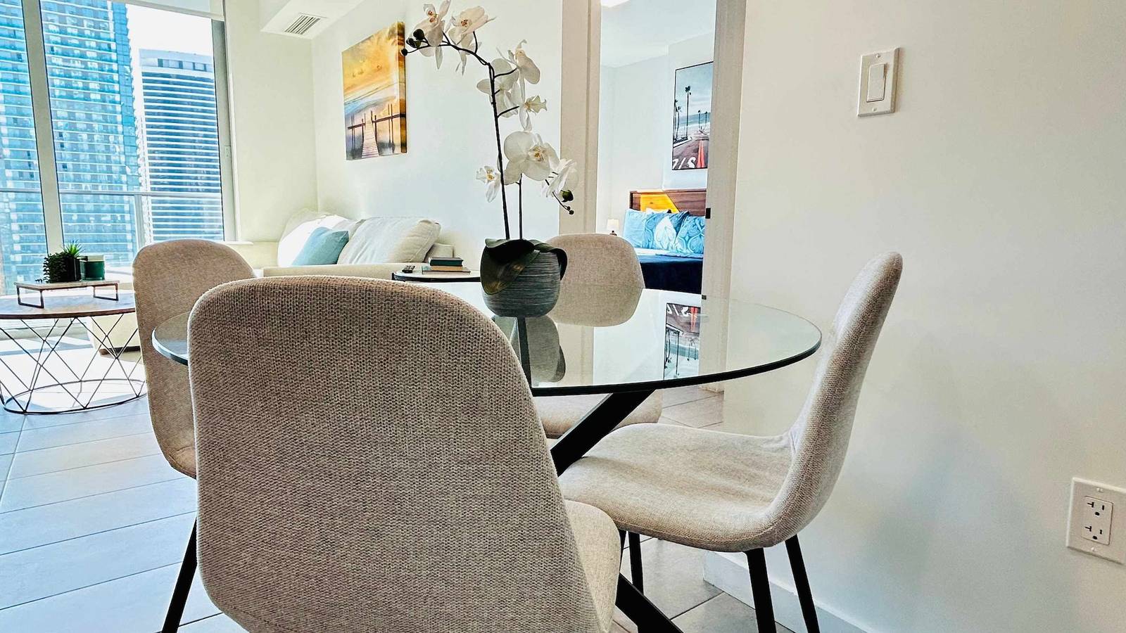 Entire apartment, Relax Above Miami   Skyline Views  Gym   Pool in Miami, Florida