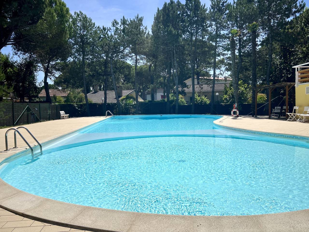 Ganze Wohnung, Bezaubernde Villa für sechs Gäste in Lignano Pineta, Lignano Sabbiadoro