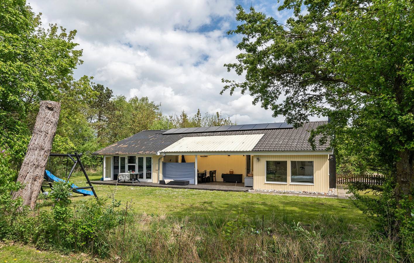 Holiday home for 8 people with terrace in Bredfjed, Rødby