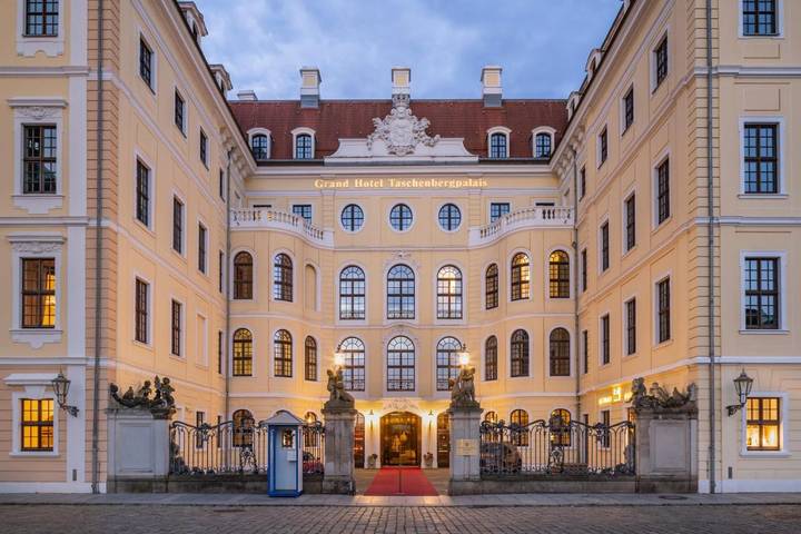 Hotel für 6 Personen, mit Sauna und Ausblick sowie Terrasse und Pool, mit Haustier in Semperoper - 2