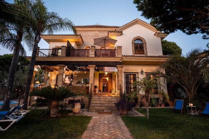 Apartamento para 2 personas, con piscina además de jardín y vistas en La Barrosa