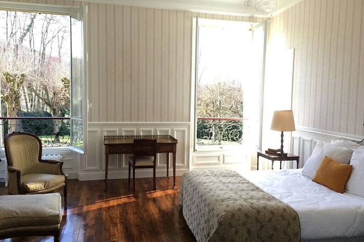 Location de vacances pour 15 personnes, avec terrasse et jardin dans Cuise-la-Motte - 2
