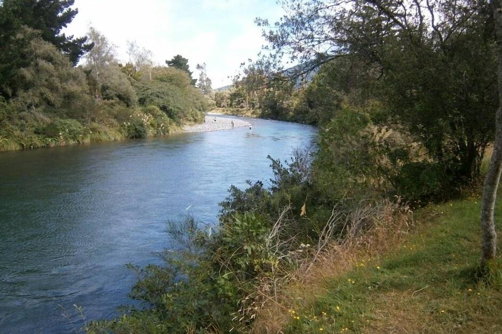 Malerisches Lockwood River Cottage in Turangi, Taupo District