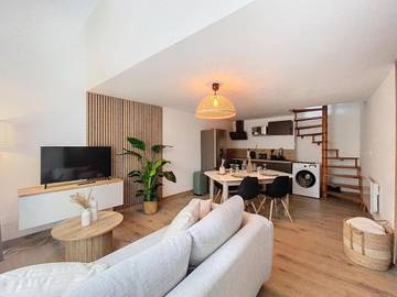 Gîte pour 4 personnes, avec terrasse à Viry