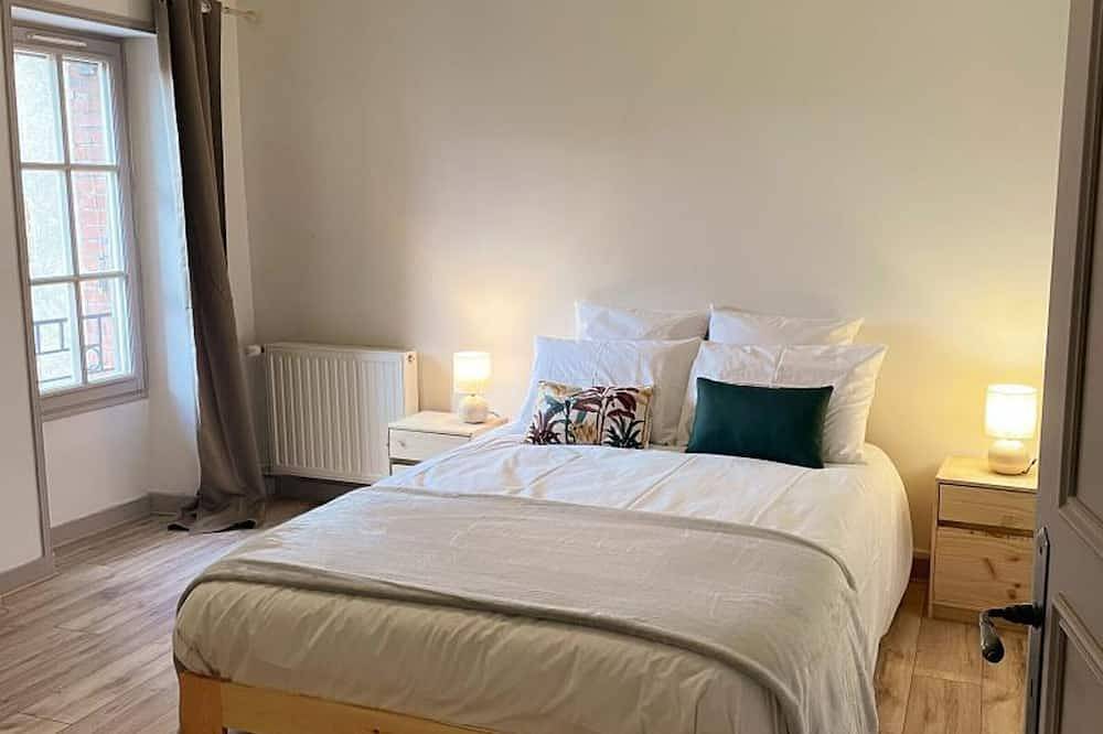 Appartement entier, Superbe Triplex rénové à Blois avec Wi-Fi inclus in Blois, Région de Blois