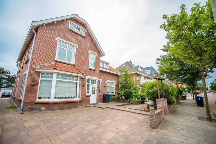 Bungalow voor 2 personen, met Terras en Tuin in Zandvoort