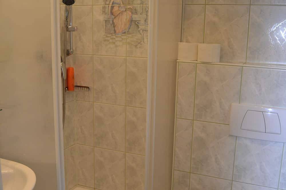 Freistehendes Ferienhaus mit Sauna und  Whirlpool zur individuellen Nutzung in Fehrenbach, Masserberg