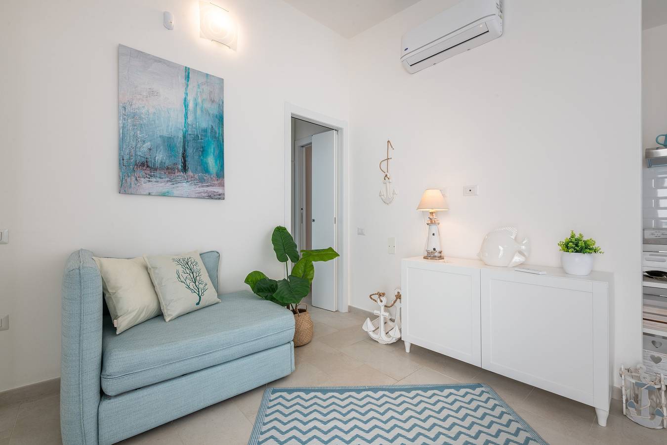 Apartamento entero, Apartamento Pet-Friendly 'La Casa de los Navegantes' con Patio y Wi-Fi in Crabonaxa/Villasimius, Villasimius