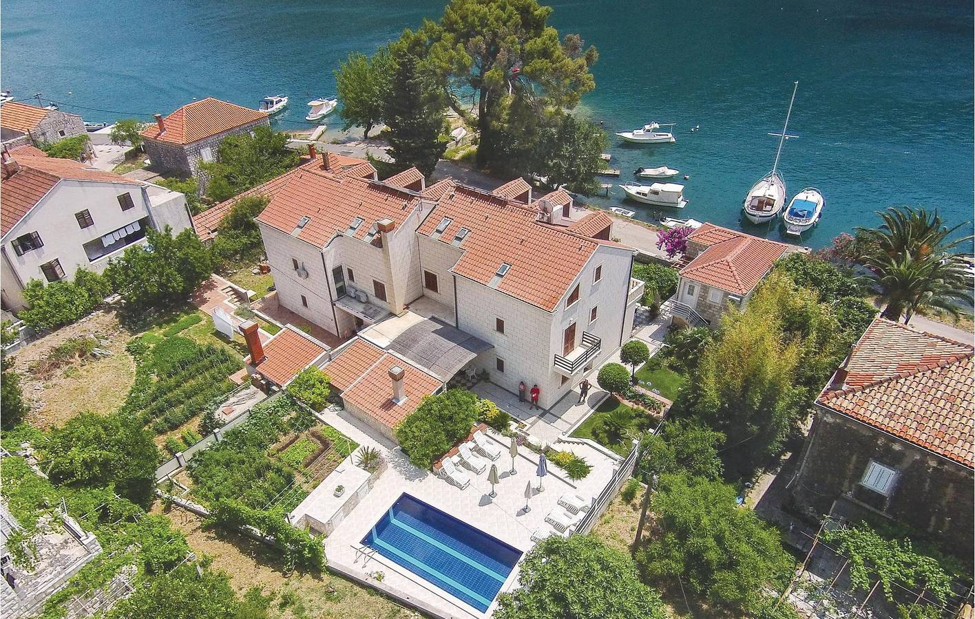 Gemütliche 2-Zimmer-Wohnung in der Nähe der Küste, des Stadtzentrums und eines saisonalen Pools in Mokosica, Dubrovnik-Neretva