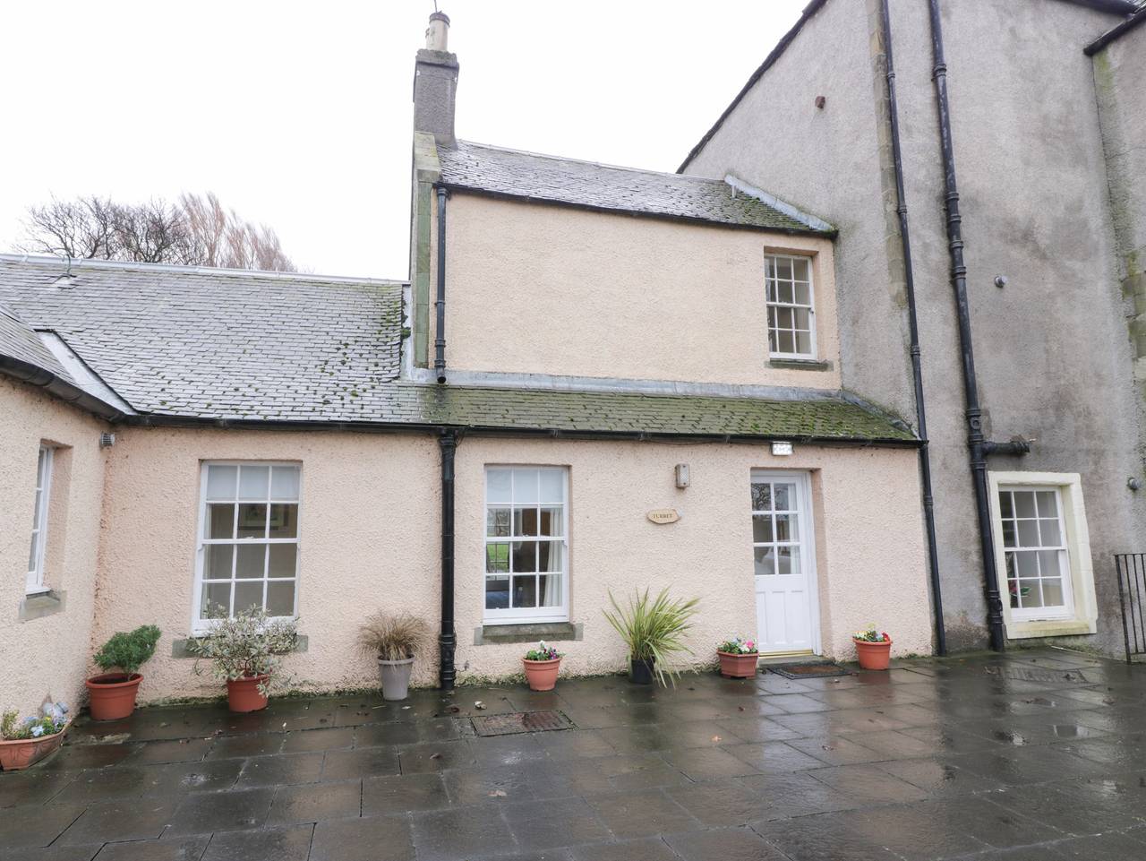 Turret Cottage in Edinburgh and Lothian