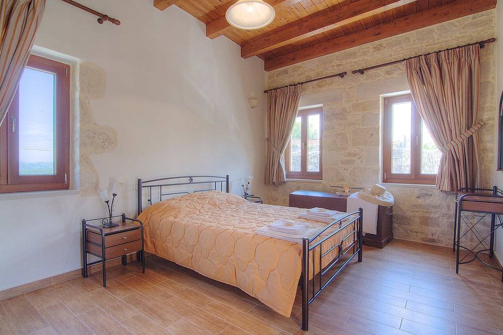 Askoutsi Manor! Einzigartiges Herrenhaus mit Whirlpool-Terrasse in einem ländlichen Dorf in Rethymno und Umgebung