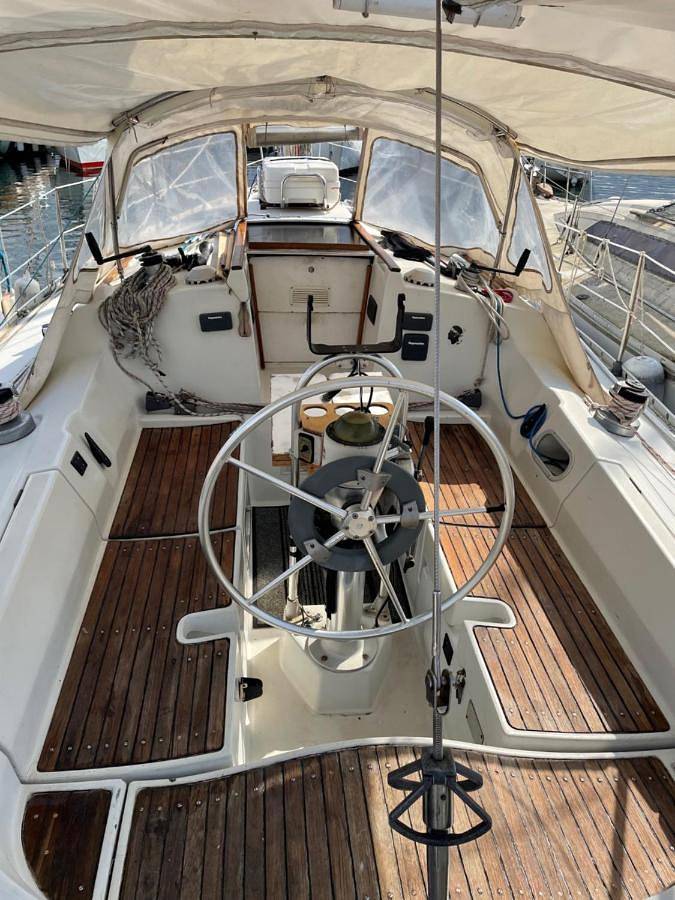 Bateau pour 6 personnes, avec Terrasse et Vue à Santa-Maria-Poggio - 4