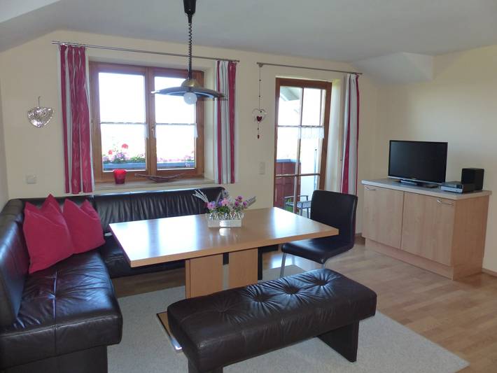 Geheel appartement, Appartement 'Schwärzler' met balkon en Wi-Fi in Stiefenhofen, Zwaben (Bayern)