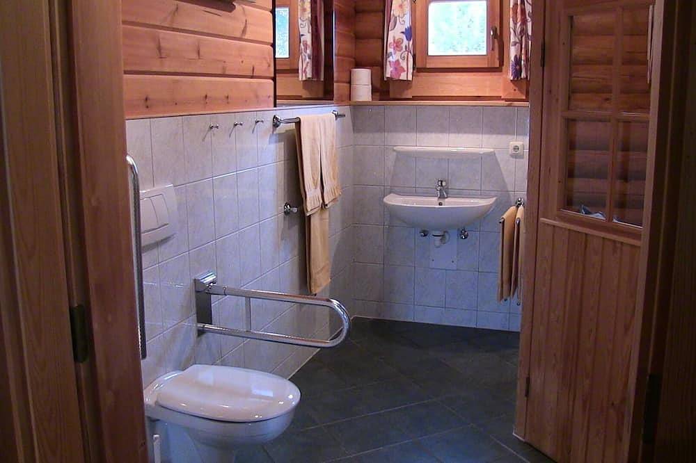 Komfortables Holzblockhaus nahe Rothenburg o. d. Tauber in Creglingen, Taubertal