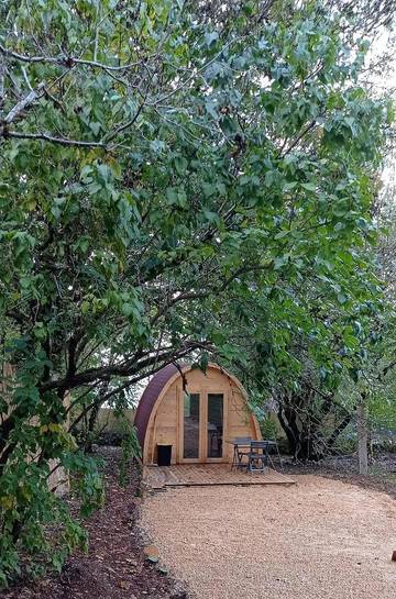 Gîte pour 2 personnes, avec vue et jardin ainsi que piscine et bassin pour enfant à Limogne-en-Quercy