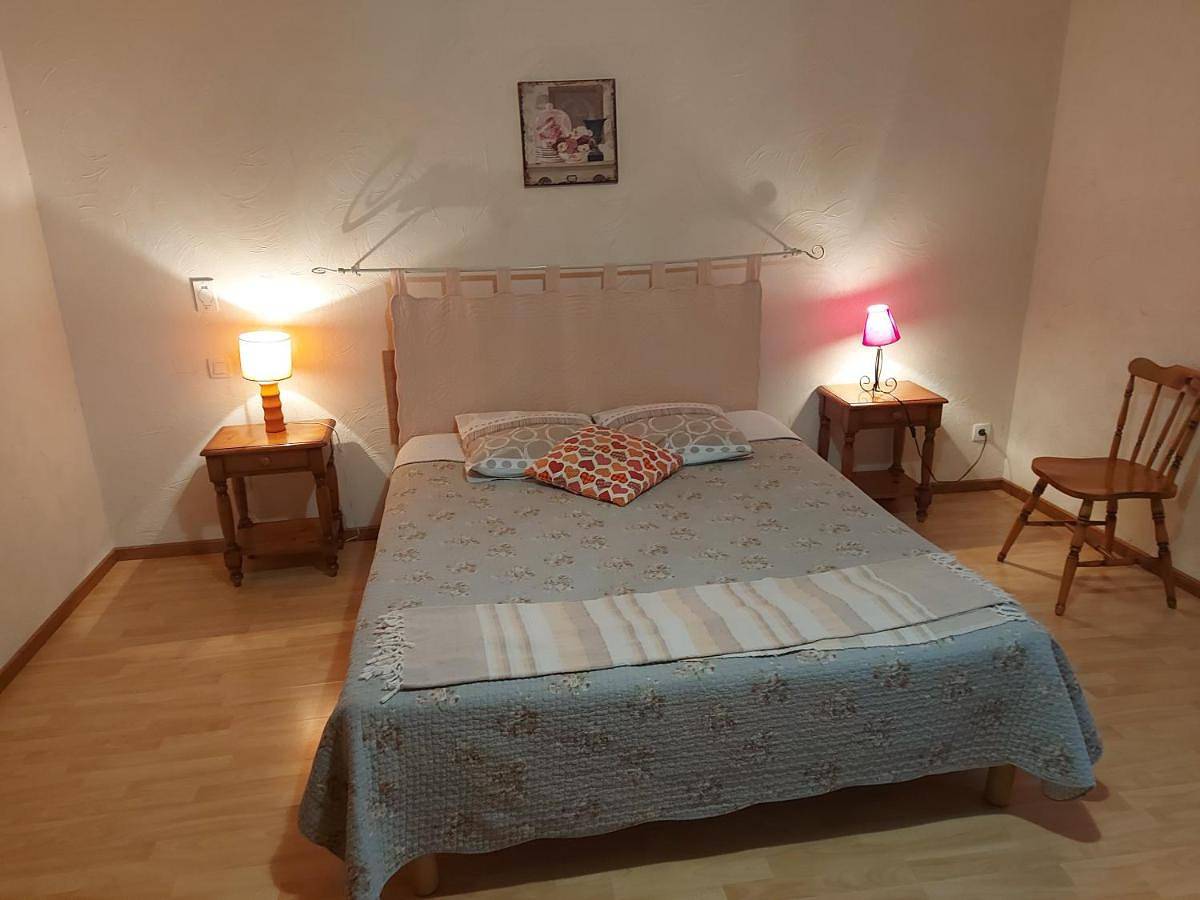 Standard Double Room in Gevry, Jura