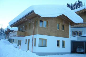 Chalet für 8 Personen, mit Garten und Balkon sowie Sauna in Hinterglemm