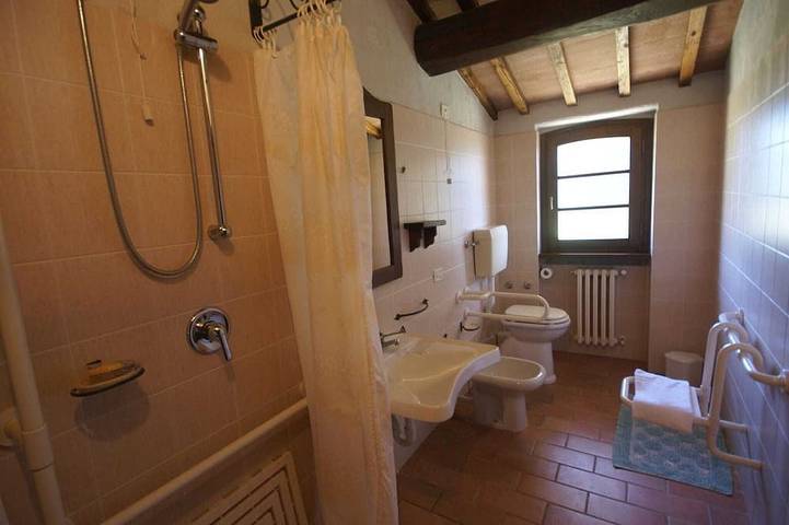 Casa en Montone con piscina y terraza in Montone (Italia), Valtiberina