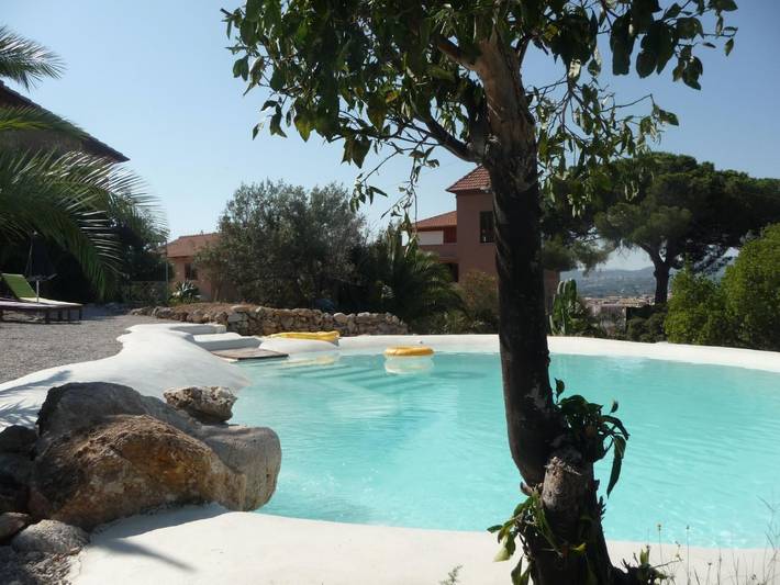 Location de vacances pour 3 personnes, avec piscine et jardin, animaux acceptés à Porticello - 2