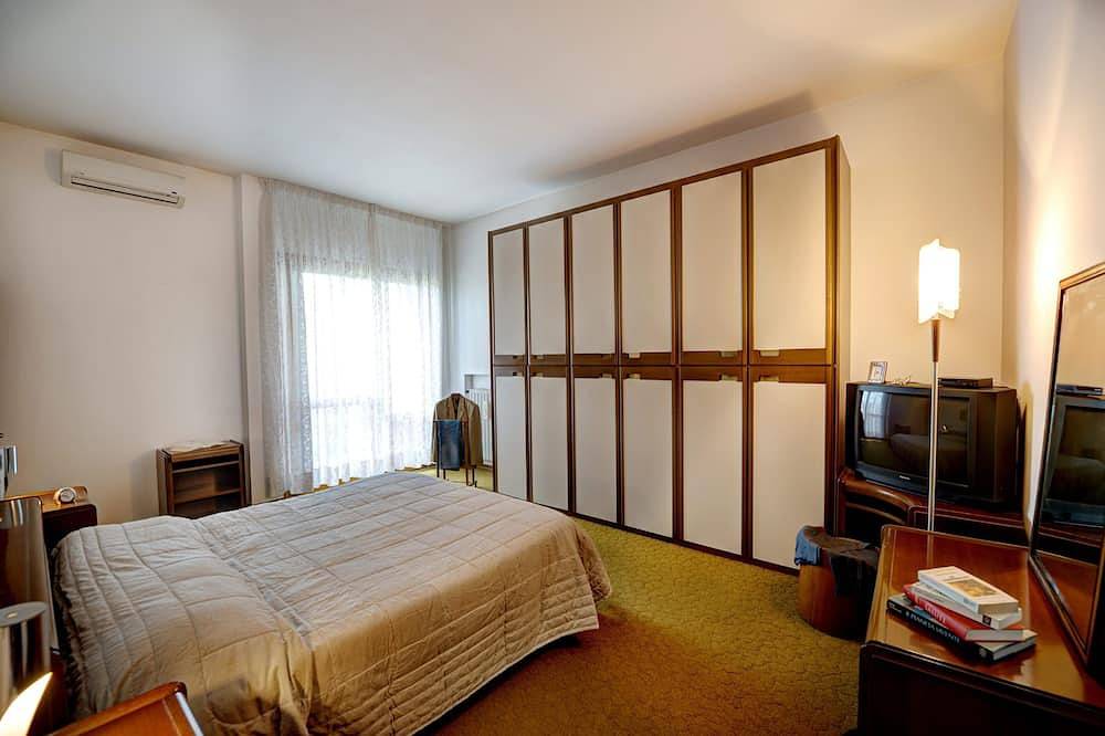 Private Villa in der Nähe von Certaldo und San Gimignano mit Pool und großem Garten. in Gambassi Terme, Chianti