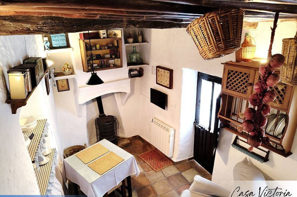 La Casita in Villaluenga del Rosario, White Villages