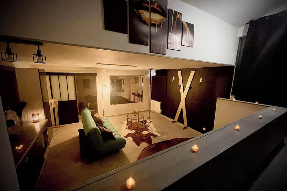 Secret love room in Chaingy, Loire-Tal