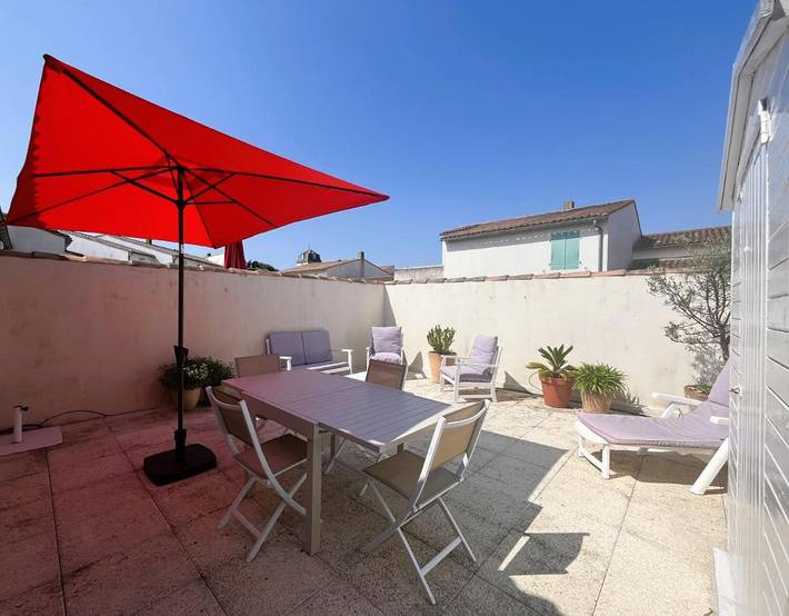 Gîte pour 4 personnes, avec terrasse dans Office De Tourisme De Saint Martin En Re - 2