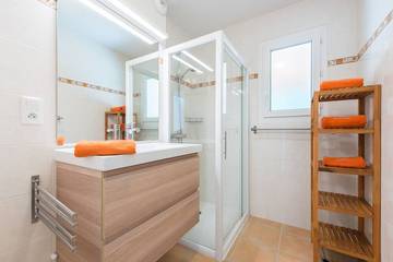 Villa pour 8 Personnes dans Vallon-Pont-d'Arc, Ardèche, Photo 3