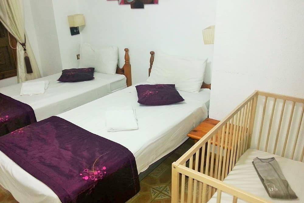 Ganze Wohnung, Attraktives Apartment mit Meerblick im Parque Santiago 2 in Playa de las Américas, Arona