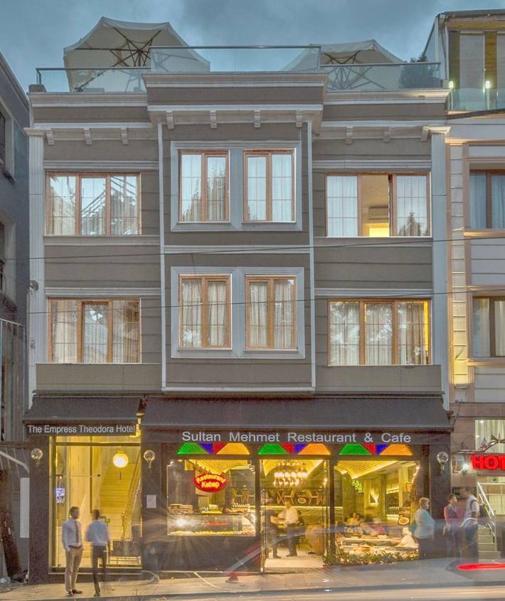 Hotel voor 3 personen, met terras in Istanbul