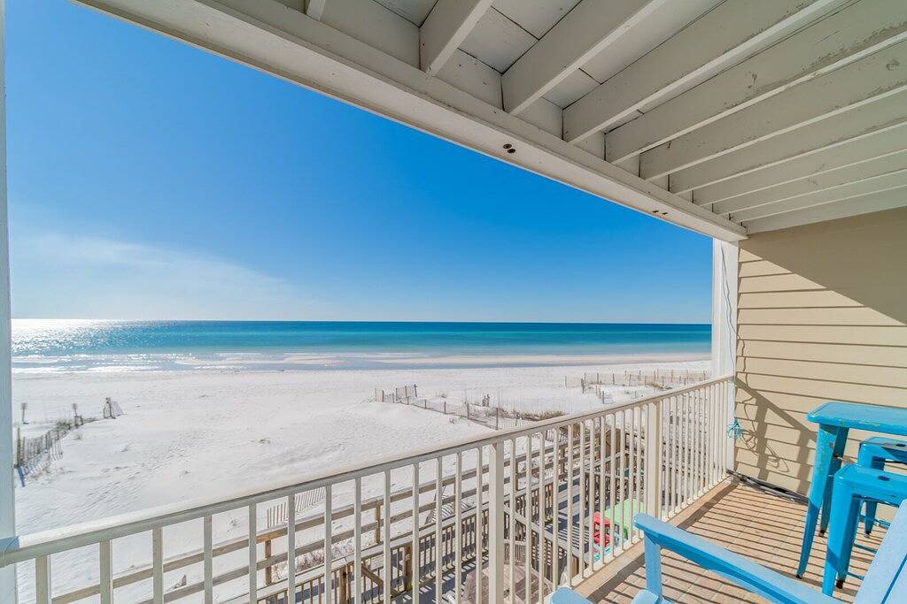 Ganze Wohnung, Quaint Gulf Front Condo | Leeward Ii Unit 5 | Seagrove Beach | Private Beach! in Emerald Coast