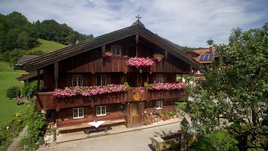 Hütte für 2 Personen, mit Balkon und Garten, kinderfreundlich in den Bayerische Alpen