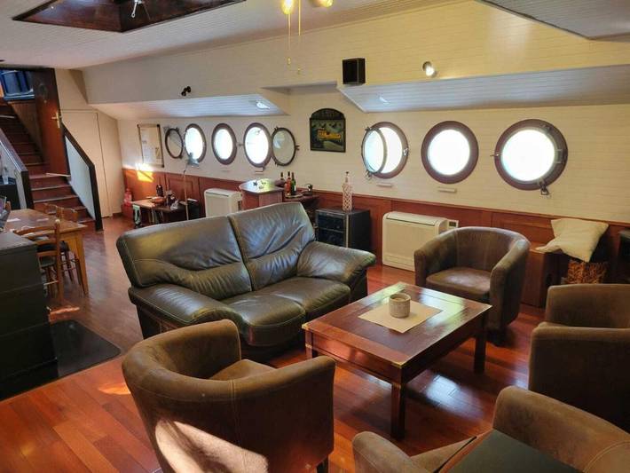 Bateau pour 2 personnes, avec terrasse et jacuzzi dans Occitanie - 4