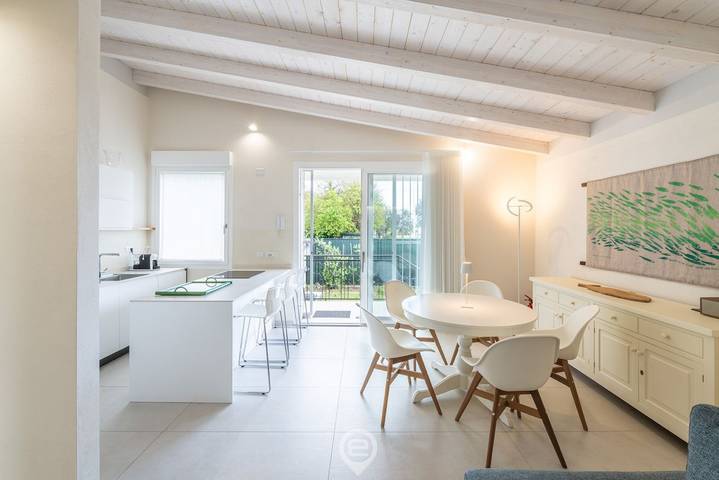 Ferienhaus für 5 Personen, mit Balkon/Terrasse und Garten in Cagliari - 3