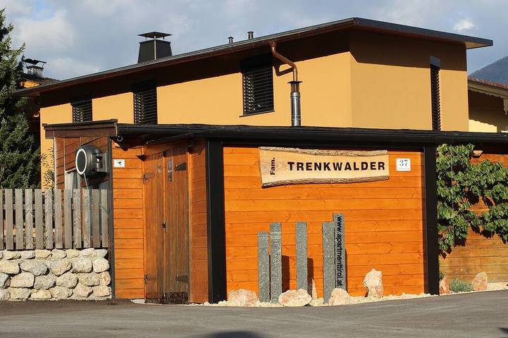 Ferienwohnung für 3 Personen, mit Terrasse und Garten