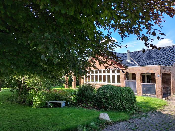 Villa for 5 personer, med Terrasse og Have samt Søudsigt i Tønder