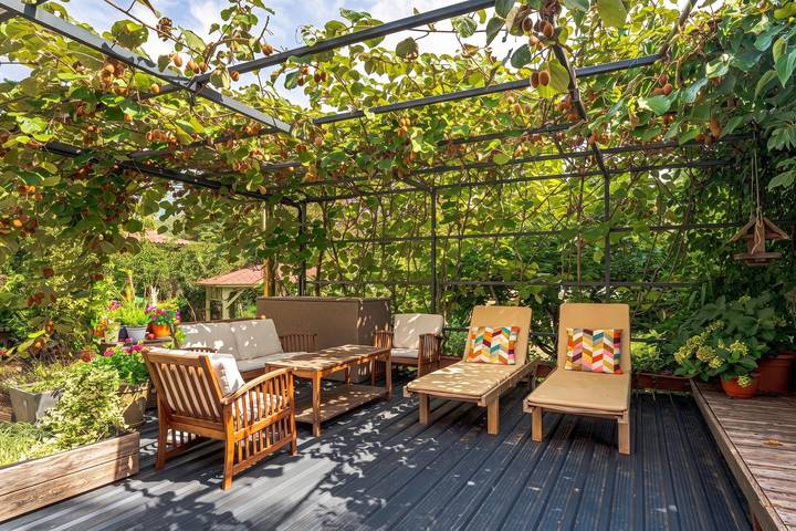 Jana's Garden House with Hot Tub in Kamnik, Osrednjeslovenska