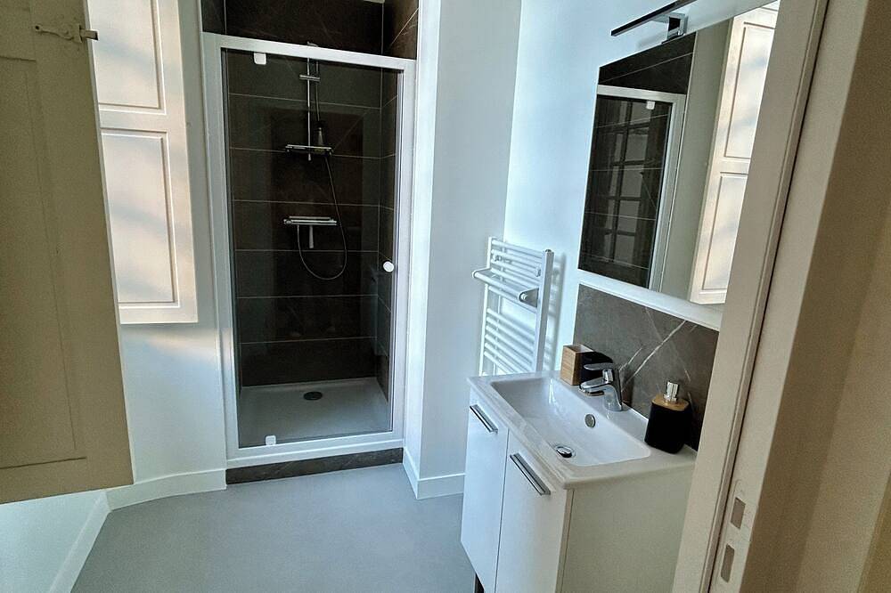 Appartement entier, Studio plain-pied, rénové & lumineux, Beaufort-en-Anjou, proche de la Loire in Beaufort-en-Vallée, Région d'Angers