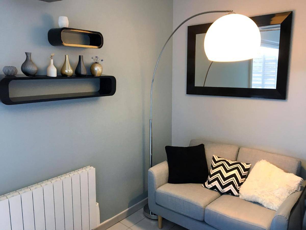 Appartement entier, Terrasses De Saint Martin - Très Calme et Agréable avec Grande Terrasse Ombragée - Résidence Privée - Idéalement située - Parking privatif possible in Montélimar, Région de nyons