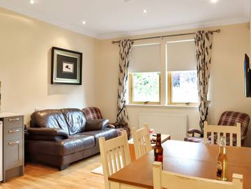 Holiday Rental for 3 People in Pitlochry, Cairngorms National Park, Photo 2