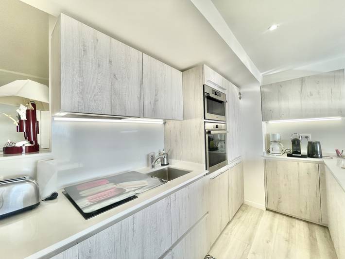 Ferienwohnung für 6 Personen, mit Balkon und Terrasse in Cannes - 2