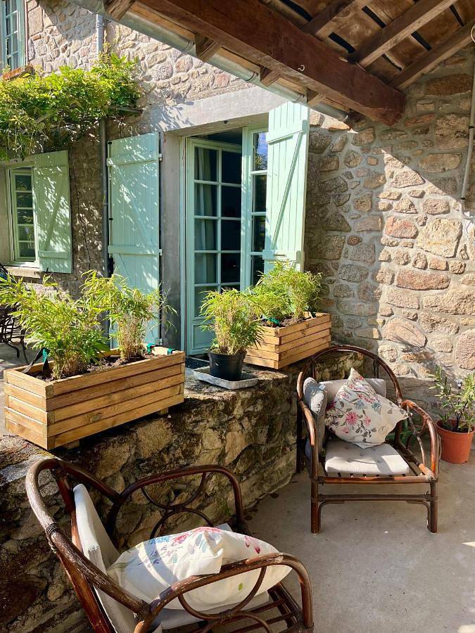 Location de vacances pour 4 personnes, avec Terrasse et Jardin à Marval