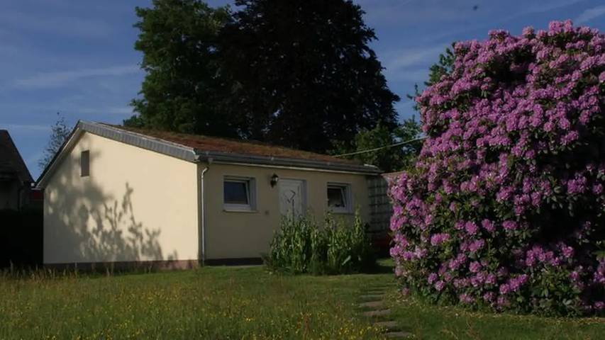 Ferienhaus für 2 Personen, mit Garten in Kell am See