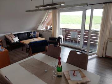 Ferienwohnung für 4 Personen, mit Garten und Balkon in Fedderwardersiel
