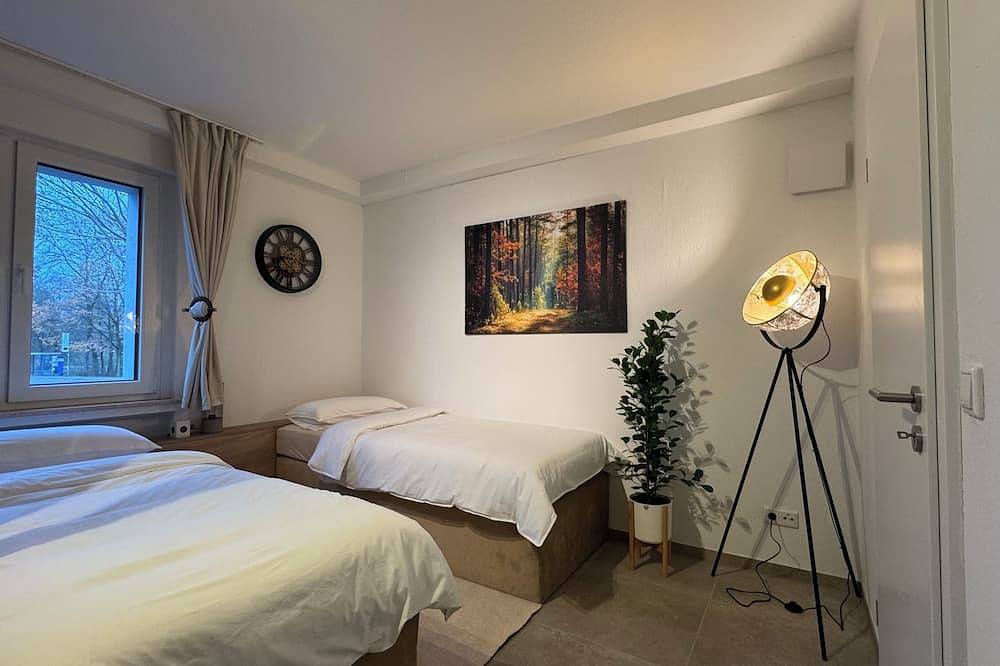 Ganze Wohnung, Moderne Wohnung mit Waldflair und Kaffeegenuss in Paderborn, Nordrhein-Westfalen