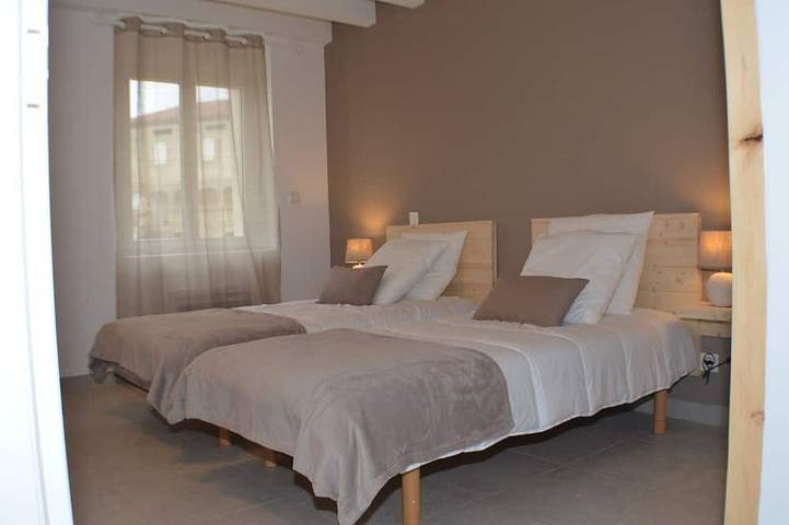 Gîte pour 4 personnes, avec jacuzzi et sauna ainsi que jardin et piscine à Saint-Privat-de-Champclos - 3