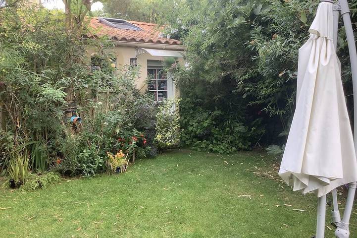 The atypical one in L'Île-d'Olonne, Loire Valley