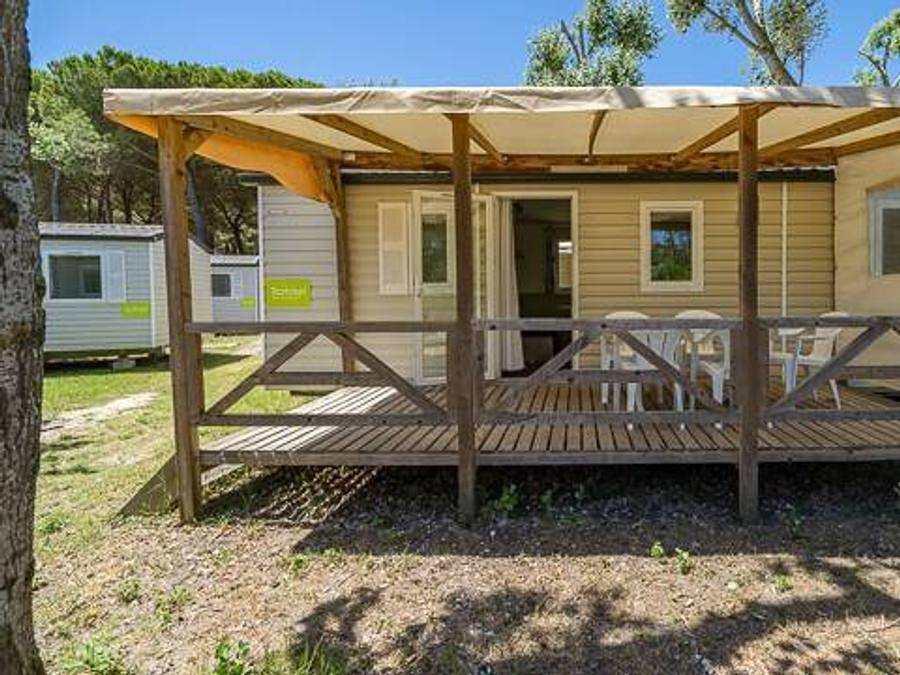 Camping La Nouzarède - Mobilhome 6 personnes - Comfort | 2 Ch. | 4/6 Pers. | Terrasse surélevée | Clim. in Joyeuse, Parc naturel régional des Monts d'Ardèche
